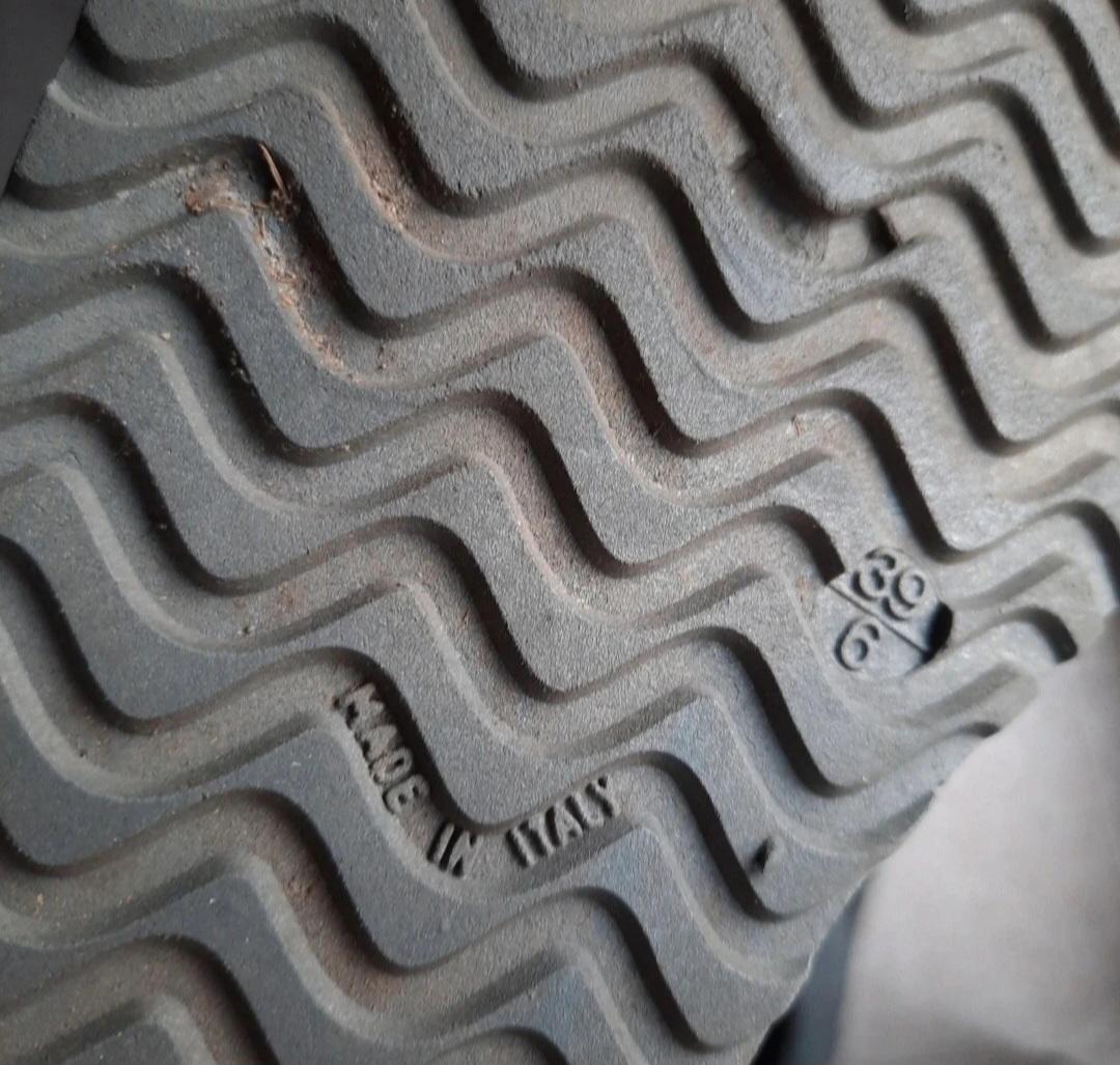 Made in Italy Stivaletti simil ugg da scambiare - Scarpe - foto 4