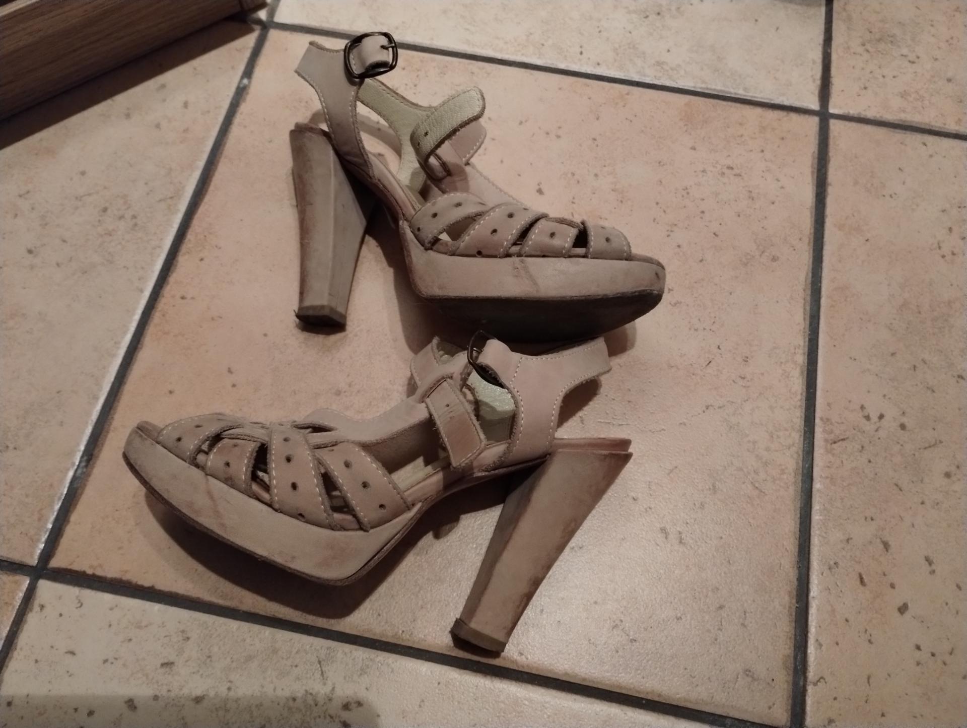 Lo Priore Sandali gratis - Scarpe a Milano - foto 2